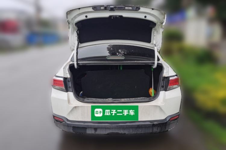Used Venucia D60 2020 1.6L Entry Manual Comfort Edition Trunk