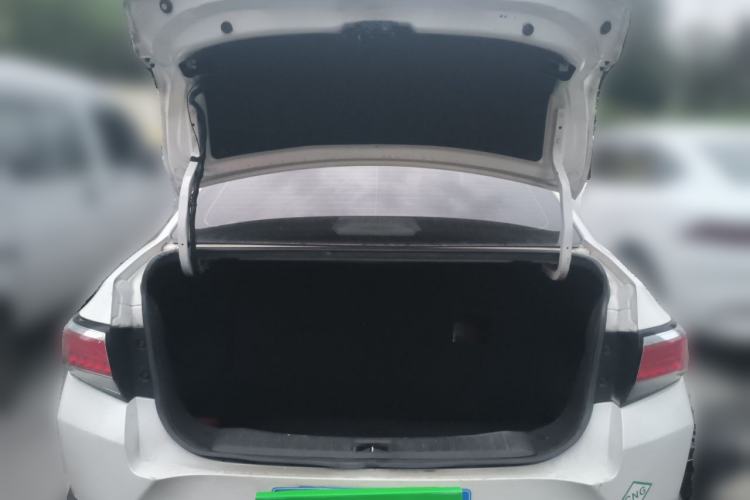 Used Venucia D60 2020 1.6L XE CVT Enjoyment Edition Trunk