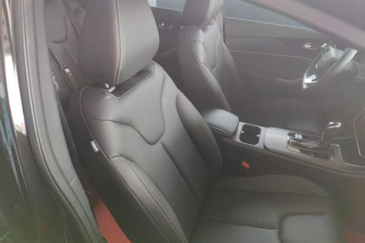 Used Venucia D60 2021 PLUS 1.6L XL CVT Yue Ling Edition Interior 9