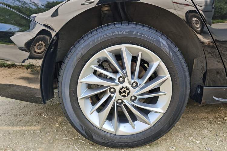 Used Venucia D60 2021 PLUS 1.6L XL CVT Yue Ling Edition Right Rear Wheel Hub