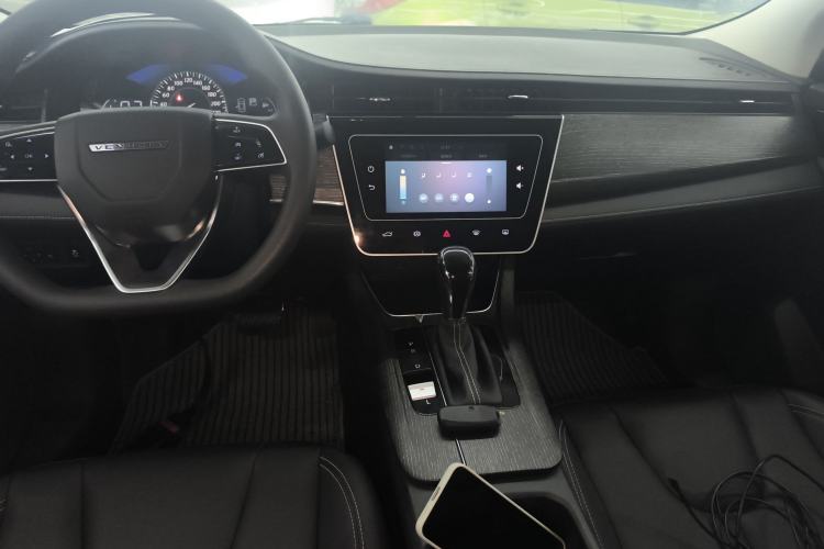 Used Venucia D60 2021 PLUS 1.6L XL CVT Yue Ling Edition Center Console