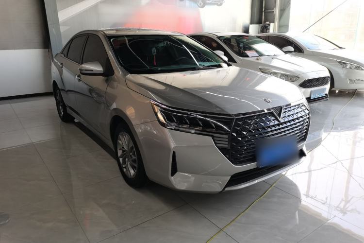 Used Venucia D60 2021 PLUS 1.6L XL CVT Yue Ling Edition Front Right 45 Deg