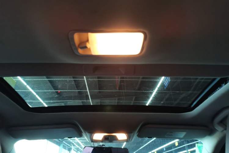 Used Venucia D60 2021 PLUS 1.6L XL CVT Yue Ling Edition Headliner