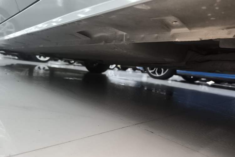 Used Venucia D60 2021 PLUS 1.6L XL CVT Yue Ling Edition Left Side Sill