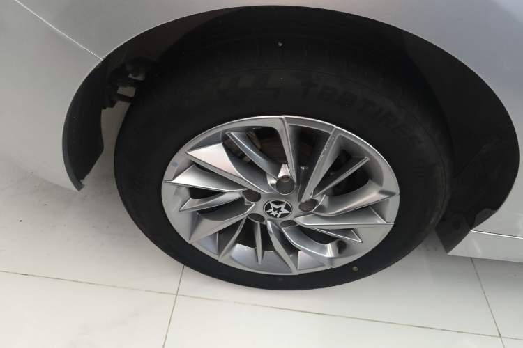 Used Venucia D60 2021 PLUS 1.6L XL CVT Yue Ling Edition Right Rear Wheel Hub