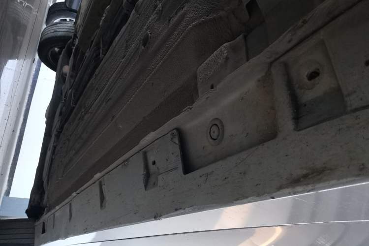 Used Venucia D60 2021 PLUS 1.6L XL CVT Yue Ling Edition Right Side Sill