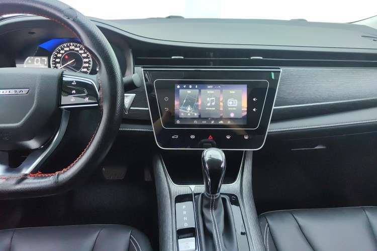 Used Venucia D60 2021 PLUS 1.6L XL CVT Yue Ling Edition Audio And AC Panel