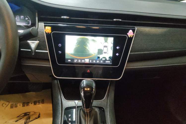 Used Venucia D60 2021 PLUS 1.6L XL CVT Yue Ling Edition Audio And AC Panel