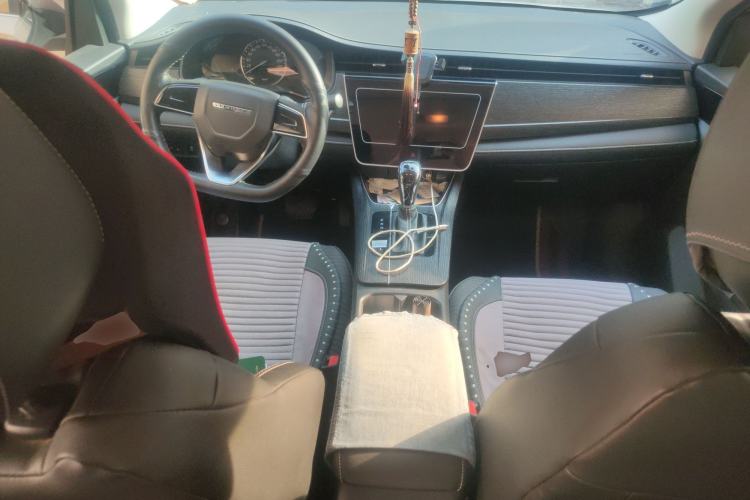 Used Venucia D60 2021 PLUS 1.6L XL CVT Yue Ling Edition Center Console