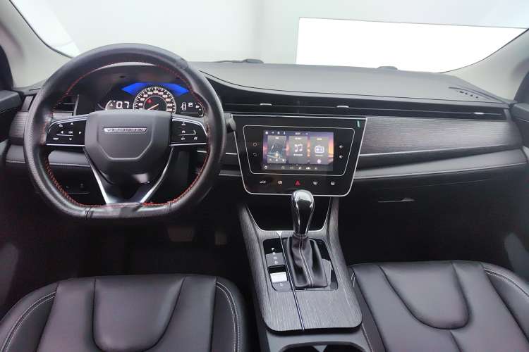 Used Venucia D60 2021 PLUS 1.6L XL CVT Yue Ling Edition Center Console