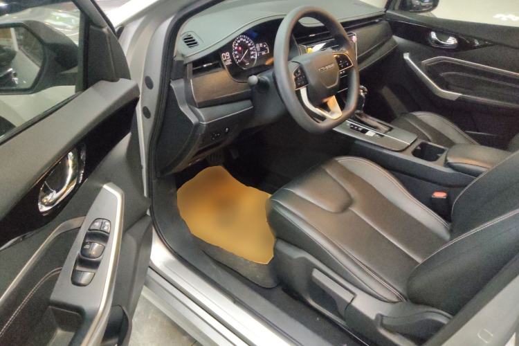 Used Venucia D60 2021 PLUS 1.6L XL CVT Yue Ling Edition Driver Seat