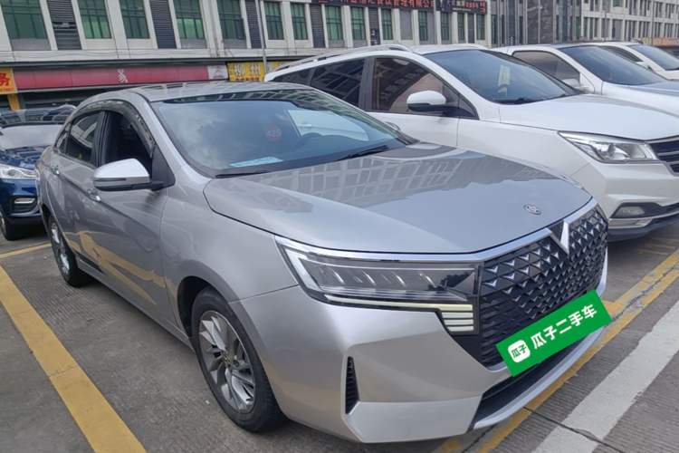 Used Venucia D60 2021 PLUS 1.6L XL CVT Yue Ling Edition Front Right 45 Deg