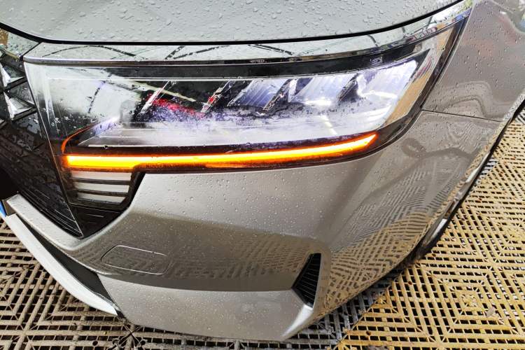 Used Venucia D60 2021 PLUS 1.6L XL CVT Yue Ling Edition Left Front Headlight