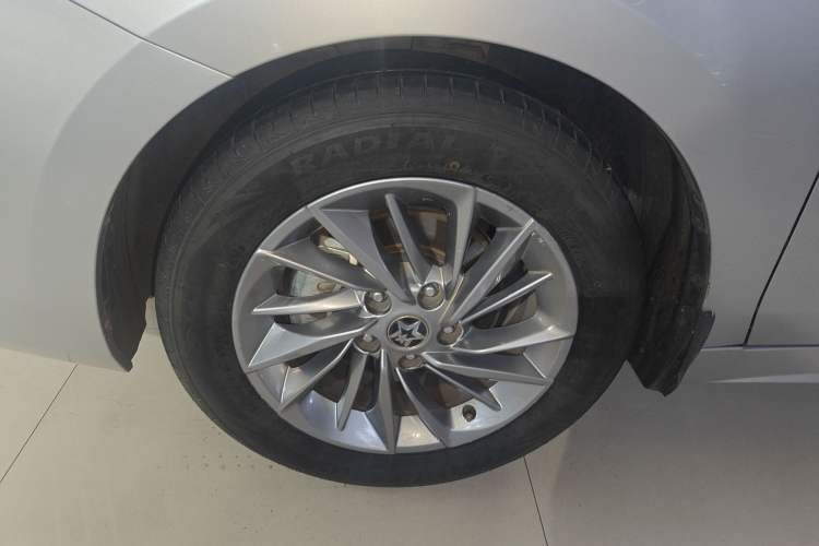 Used Venucia D60 2021 PLUS 1.6L XL CVT Yue Ling Edition Left Front Wheel Hub
