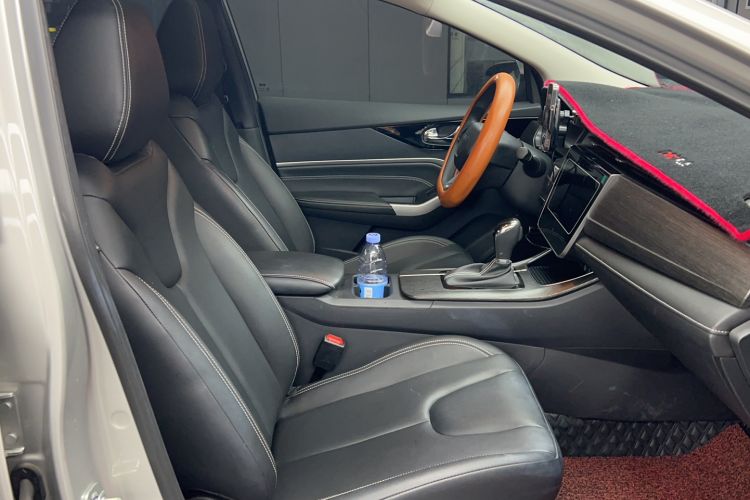 Used Venucia D60 2021 PLUS 1.6L XL CVT Yue Ling Edition Right Front Seat