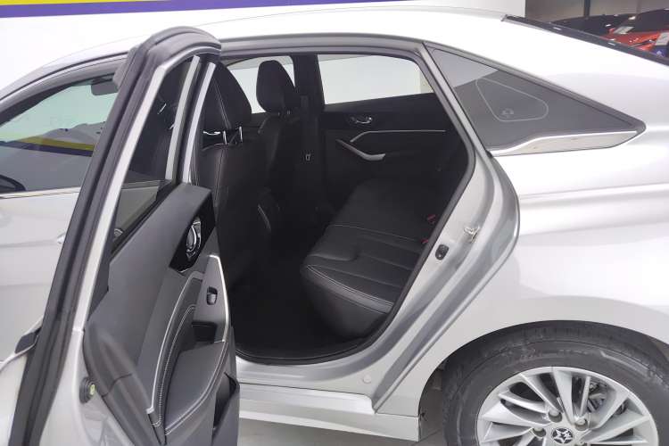 Used Venucia D60 2021 PLUS 1.6L XL CVT Yue Ling Edition Right Rear Seat