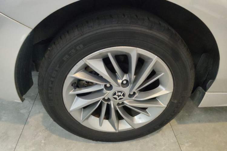 Used Venucia D60 2021 PLUS 1.6L XL CVT Yue Ling Edition Right Rear Wheel Hub