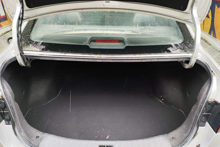 Used Venucia D60 2021 PLUS 1.6L XL CVT Yue Ling Edition Trunk