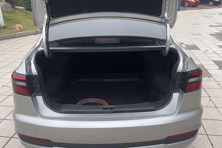 Used Venucia D60 2021 PLUS 1.6L XL CVT Yue Ling Edition Trunk