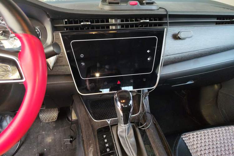 Used Venucia D60 2021 PLUS 1.6L XL CVT Yue Ling Edition Audio And AC Panel