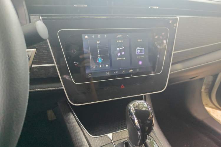 Used Venucia D60 2021 PLUS 1.6L XL CVT Yue Ling Edition Audio And AC Panel