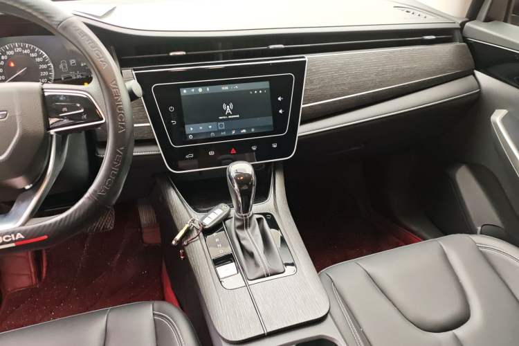 Used Venucia D60 2021 PLUS 1.6L XL CVT Yue Ling Edition Audio And AC Panel