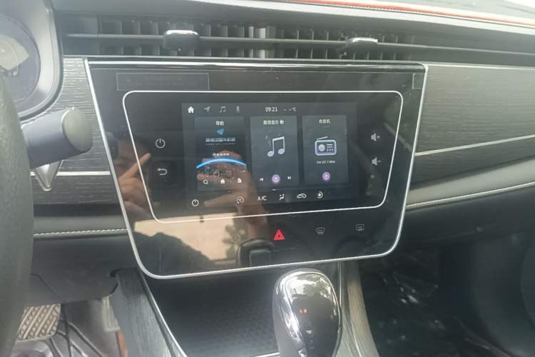 Used Venucia D60 2021 PLUS 1.6L XL CVT Yue Ling Edition Audio And AC Panel
