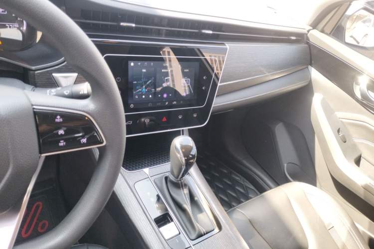 Used Venucia D60 2021 PLUS 1.6L XL CVT Yue Ling Edition Audio And AC Panel