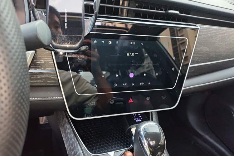Used Venucia D60 2021 PLUS 1.6L XL CVT Yue Ling Edition Audio And AC Panel