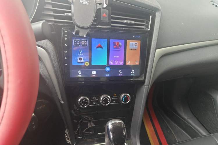 Used Venucia D60 2021 1.6L XE CVT Comfort Edition Audio And AC Panel