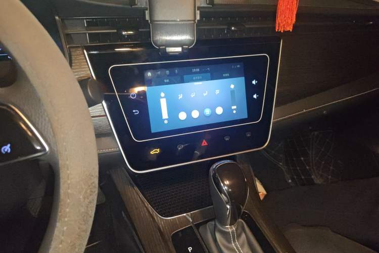 Used Venucia D60 2021 PLUS 1.6L XL CVT Yue Ling Edition Audio And AC Panel