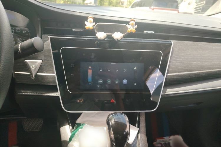 Used Venucia D60 2021 PLUS 1.6L XL CVT Yue Ling Edition Audio And AC Panel