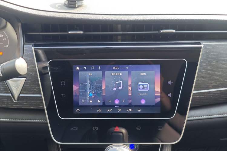 Used Venucia D60 2021 PLUS 1.6L XL CVT Yue Ling Edition Audio And AC Panel