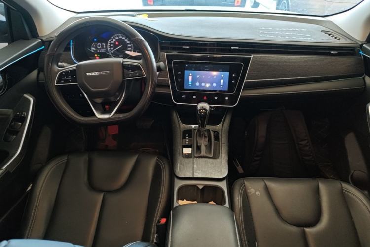 Used Venucia D60 2021 PLUS 1.6L XL CVT Yue Ling Edition Center Console