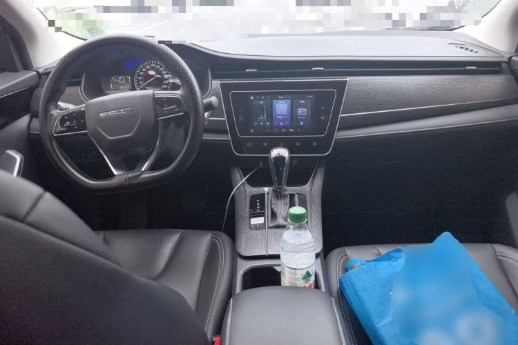Used Venucia D60 2021 PLUS 1.6L XL CVT Yue Ling Edition Center Console