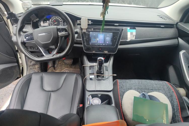 Used Venucia D60 2021 PLUS 1.6L XL CVT Yue Ling Edition Center Console