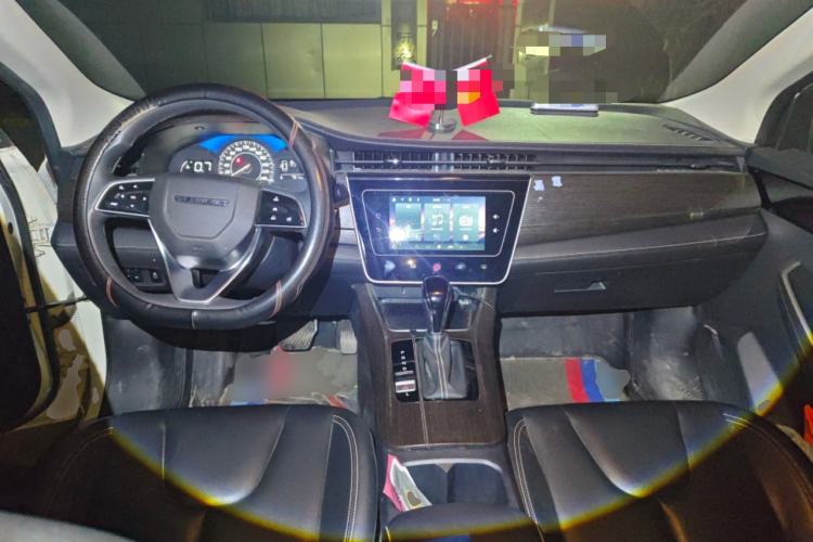 Used Venucia D60 2021 PLUS 1.6L XL CVT Yue Ling Edition Center Console