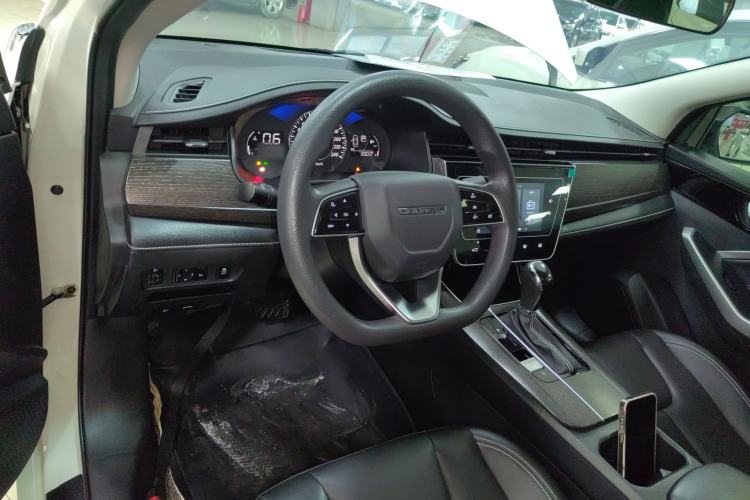 Used Venucia D60 2021 PLUS 1.6L XL CVT Yue Ling Edition Center Console