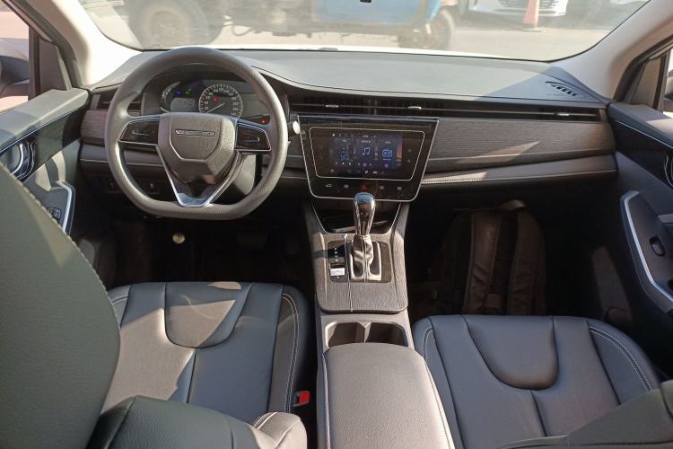 Used Venucia D60 2021 PLUS 1.6L XL CVT Yue Ling Edition Center Console
