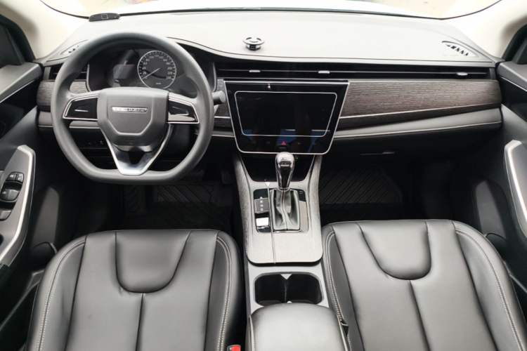 Used Venucia D60 2021 PLUS 1.6L XL CVT Yue Ling Edition Center Console