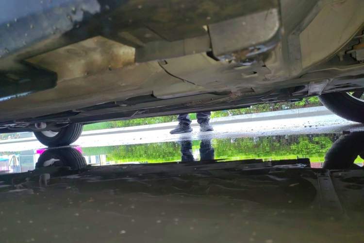 Used Venucia D60 2021 1.6L Entry Manual Comfort Edition Chassis Front Right