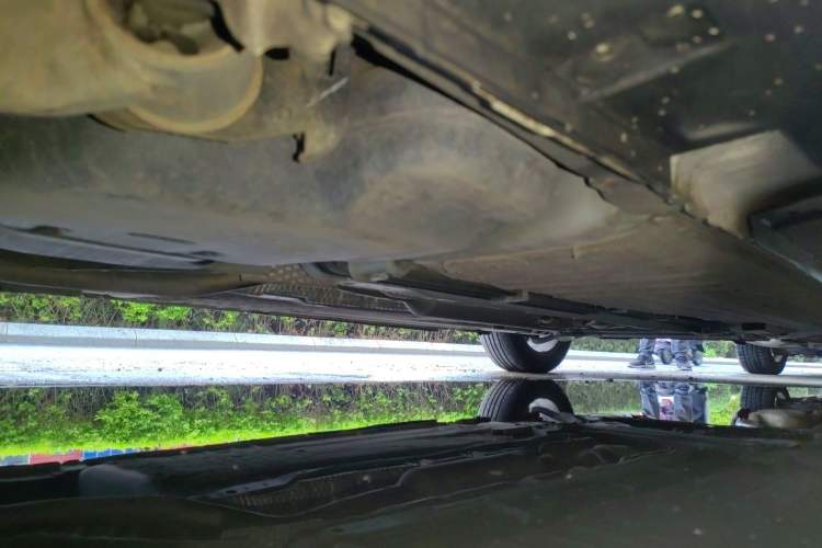 Used Venucia D60 2021 1.6L Entry Manual Comfort Edition Chassis Rear Right