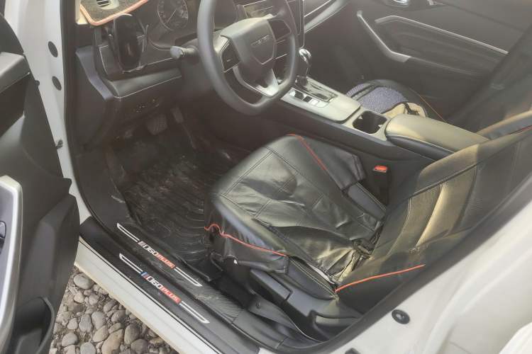 Used Venucia D60 2021 PLUS 1.6L XV CVT Smart Edition Driver Seat