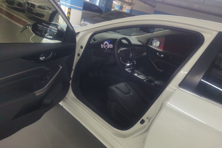 Used Venucia D60 2021 PLUS 1.6L XL CVT Yue Ling Edition Driver Seat