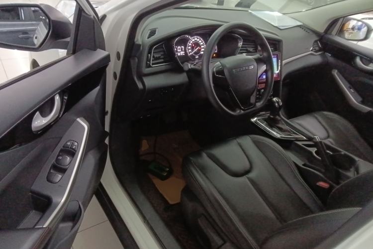 Used Venucia D60 2021 1.6L XE CVT Comfort Edition Driver Seat