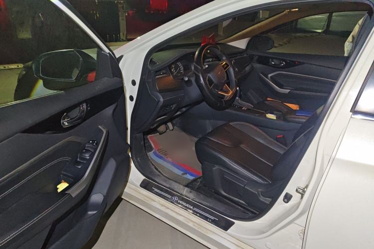 Used Venucia D60 2021 PLUS 1.6L XL CVT Yue Ling Edition Driver Seat