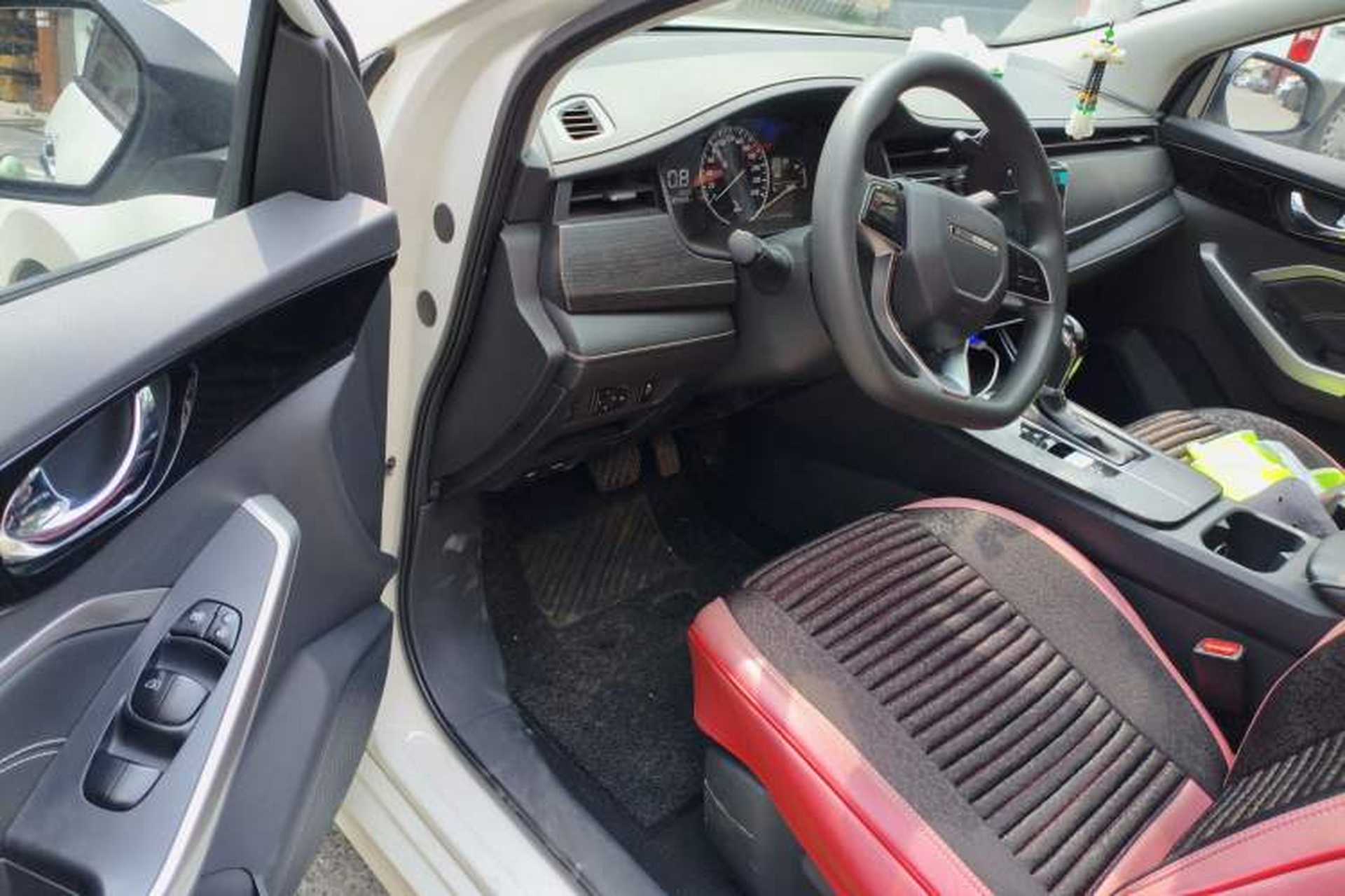 Used Venucia D60 2021 PLUS 1.6L XL CVT Yue Ling Edition Driver Seat