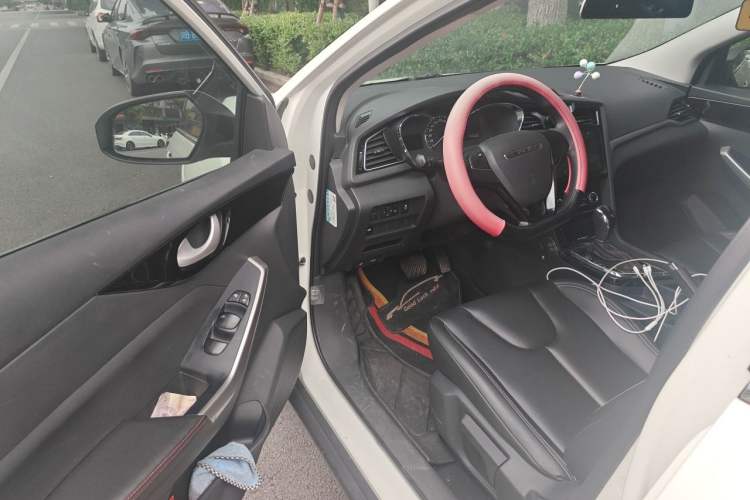 Used Venucia D60 2021 1.6L XE CVT Comfort Edition Driver Seat