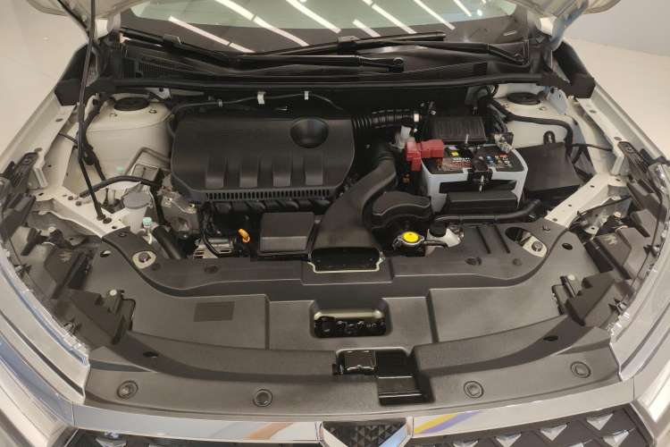 Used Venucia D60 2021 PLUS 1.6L XL CVT Yue Ling Edition Engine Bay