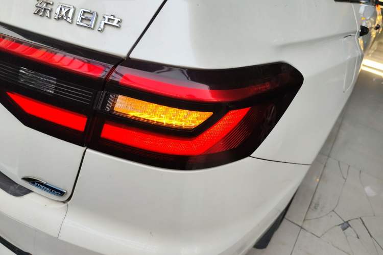Used Venucia D60 2021 PLUS 1.6L XL CVT Yue Ling Edition Exterior 3